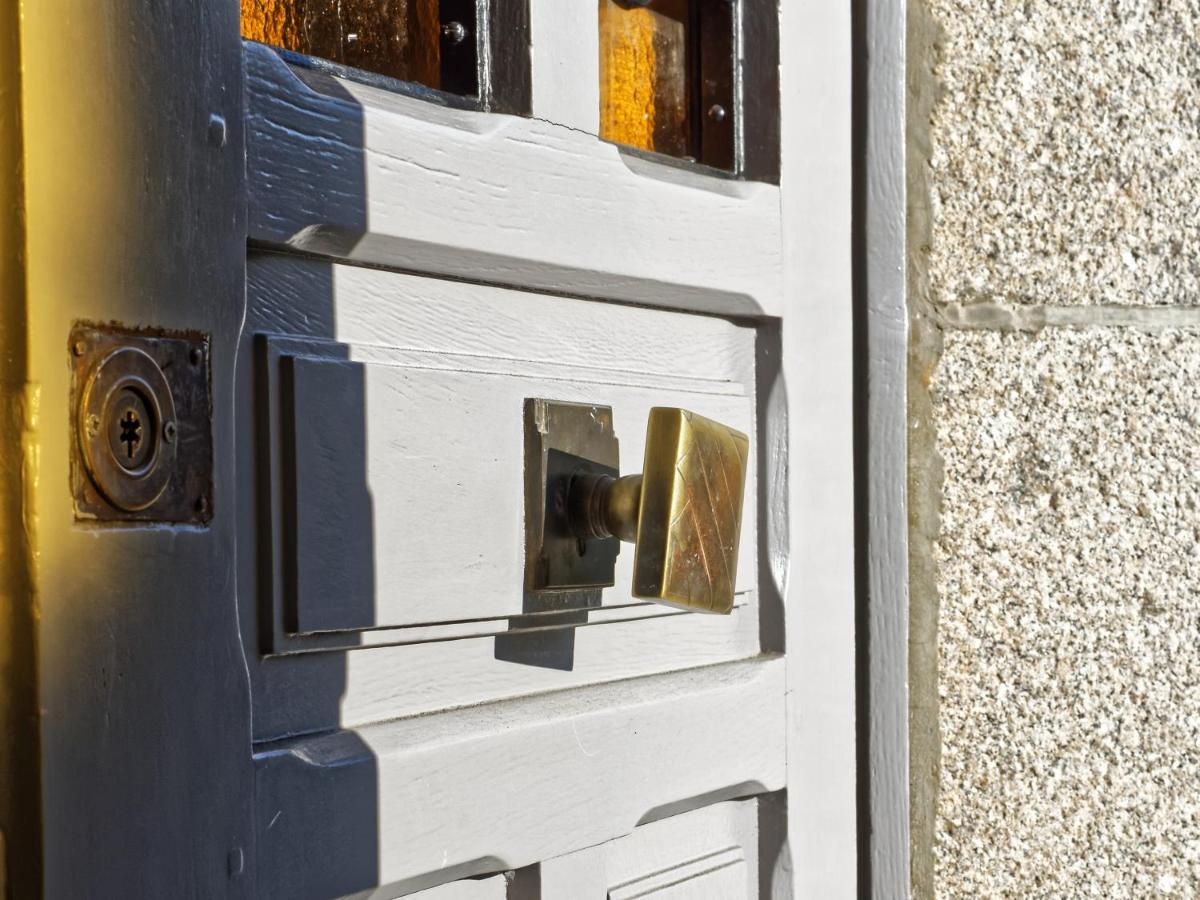 Le 27- Boutique B&B Dinan Exterior foto